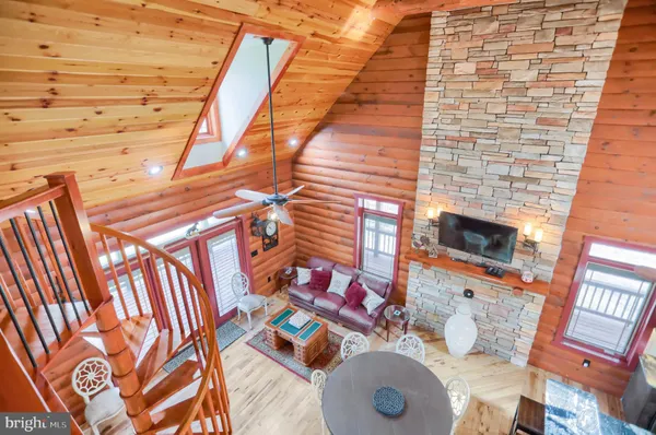 $599,999 | 17526 Country Cottage Lane, Todd, PA 16685