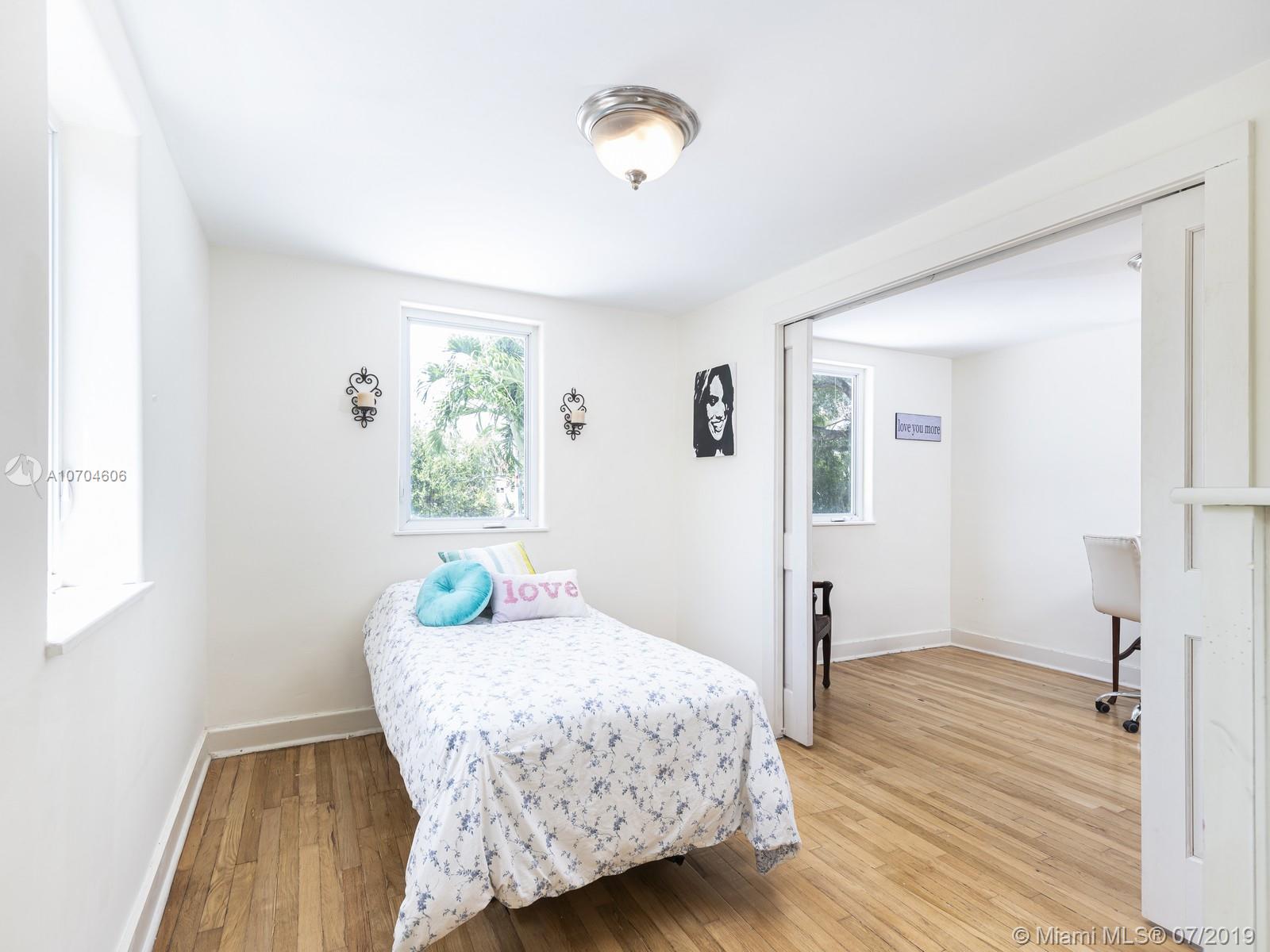 237 Southwest 20th Road Miami, FL 33129 - Photo 14 of 21
