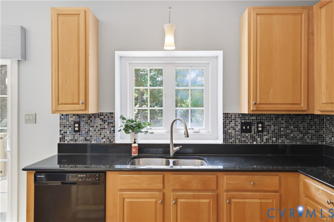 13807 Hawkins Park Road Midlothian, VA 23114 - Photo 13 of 47 Gallery Image 13