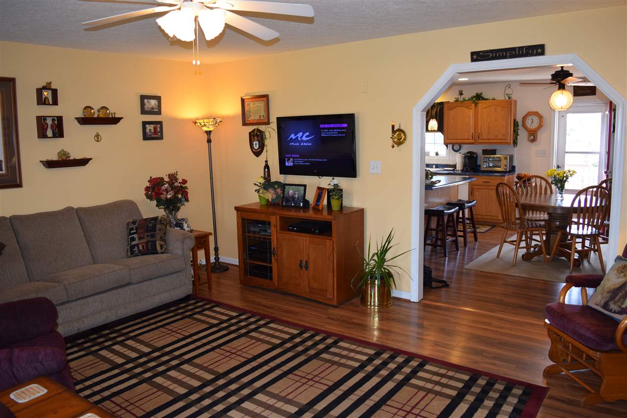 101 Ashley Road Stuarts Draft, VA 24477 - Photo 10 of 44 Gallery Image 10