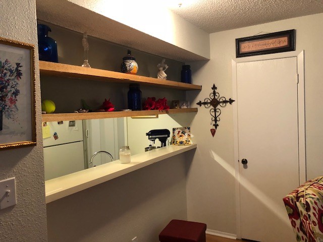 1507 Camp Craft Road, Unit D Austin, TX 78746 - Photo 4 of 12