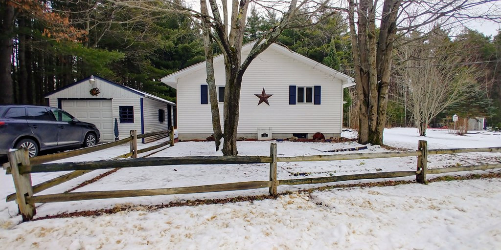 28 Hoit Road Moira, NY 12957 - Photo 2 of 16 Gallery Image 2
