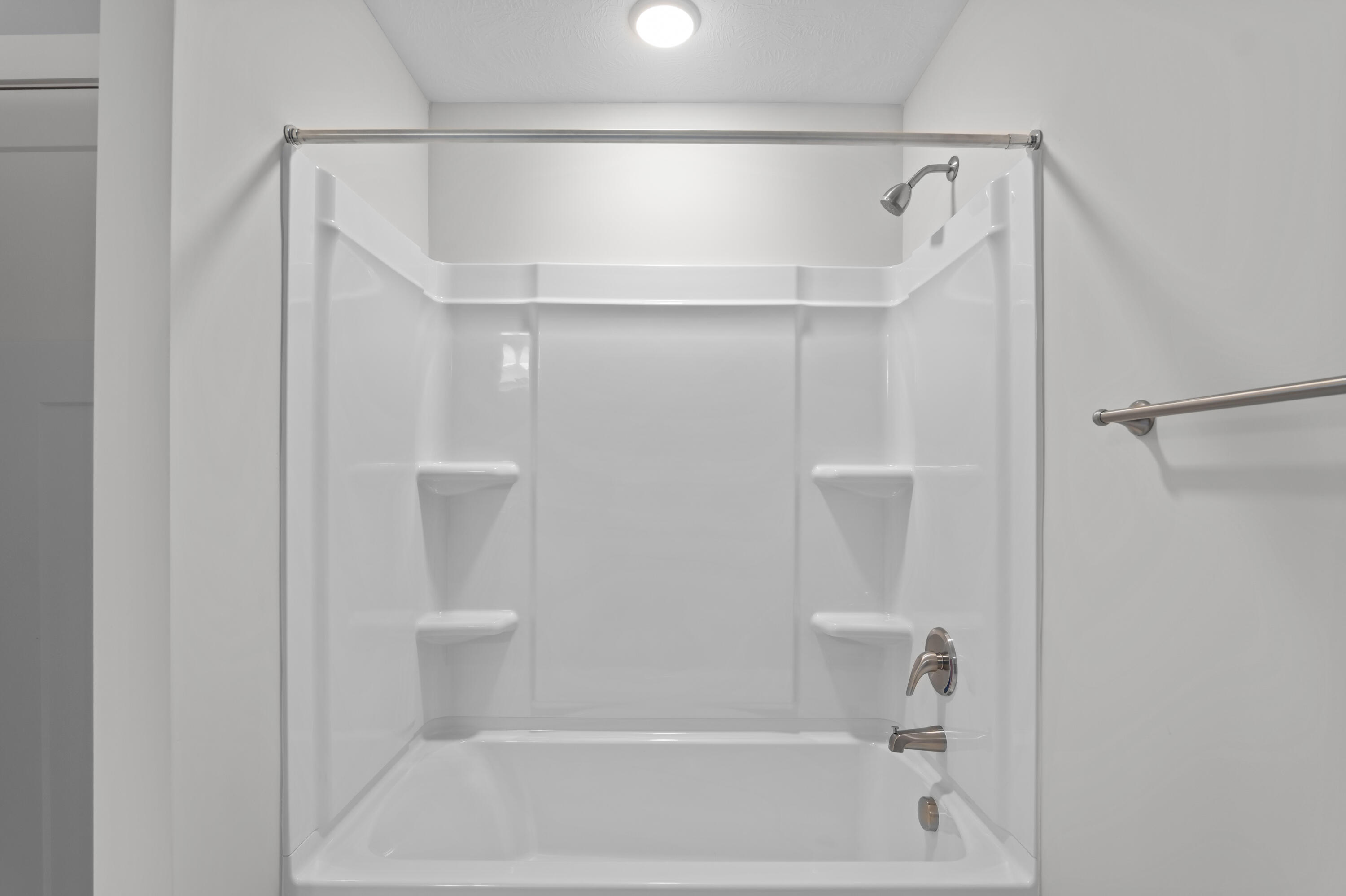 688 Ronaldsay Road Grovetown, GA 30813 - Photo 38 of 45 Tub Shower Combo