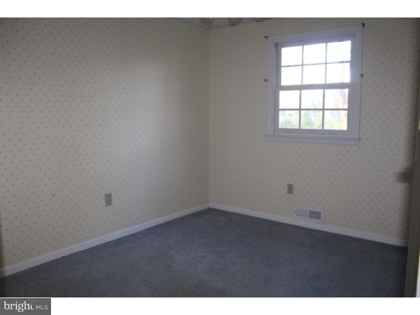 43 Overhill Road Stratford, NJ 08084 - Photo 15 of 18