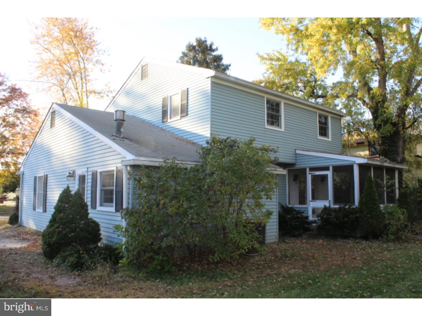43 Overhill Road Stratford, NJ 08084 - Photo 3 of 18