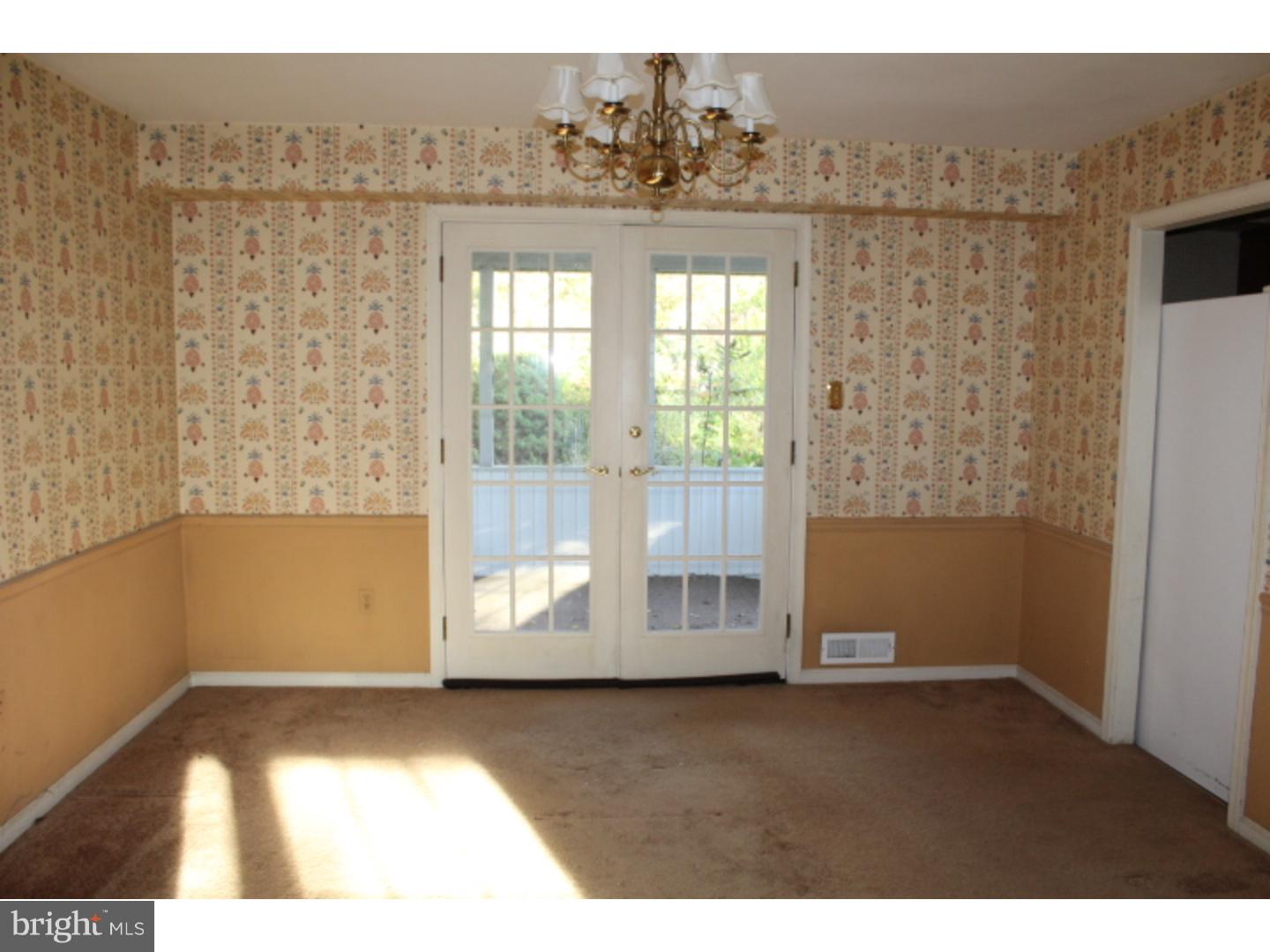 43 Overhill Road Stratford, NJ 08084 - Photo 6 of 18