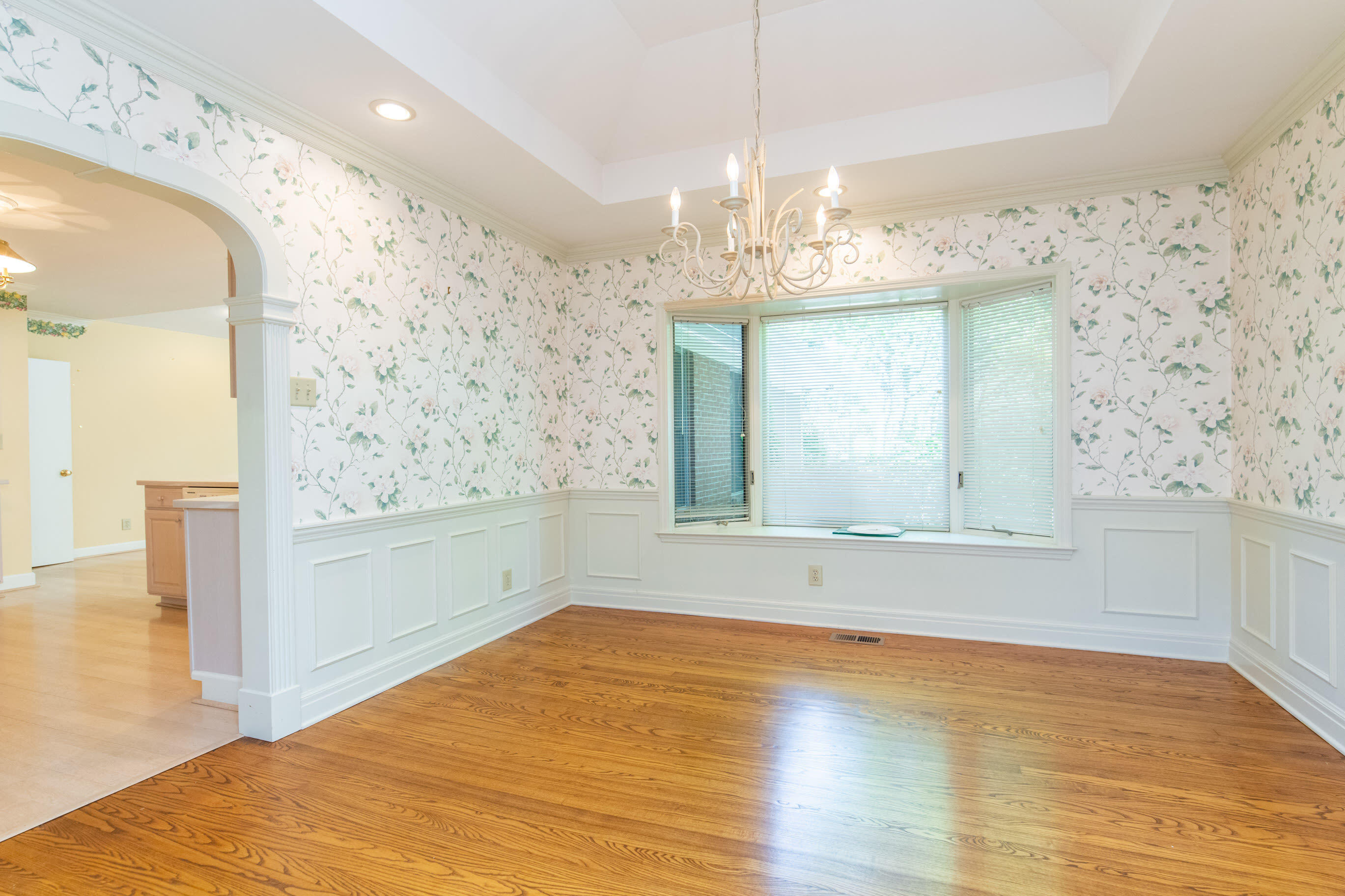1213 Indian Mound Road Lexington, KY 40502 - Photo 13 of 48 20210623-1213-Indian-Mound-Rd-queen-real
