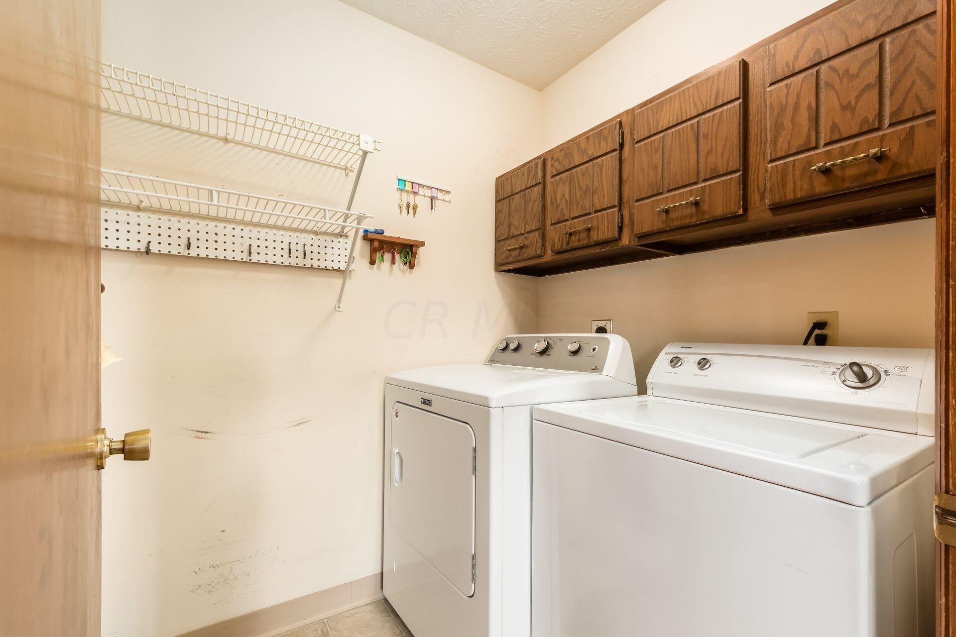 1553 Francisco Road Columbus, OH 43220 - Photo 20 of 28 021_25276_M 1553 Francisco047