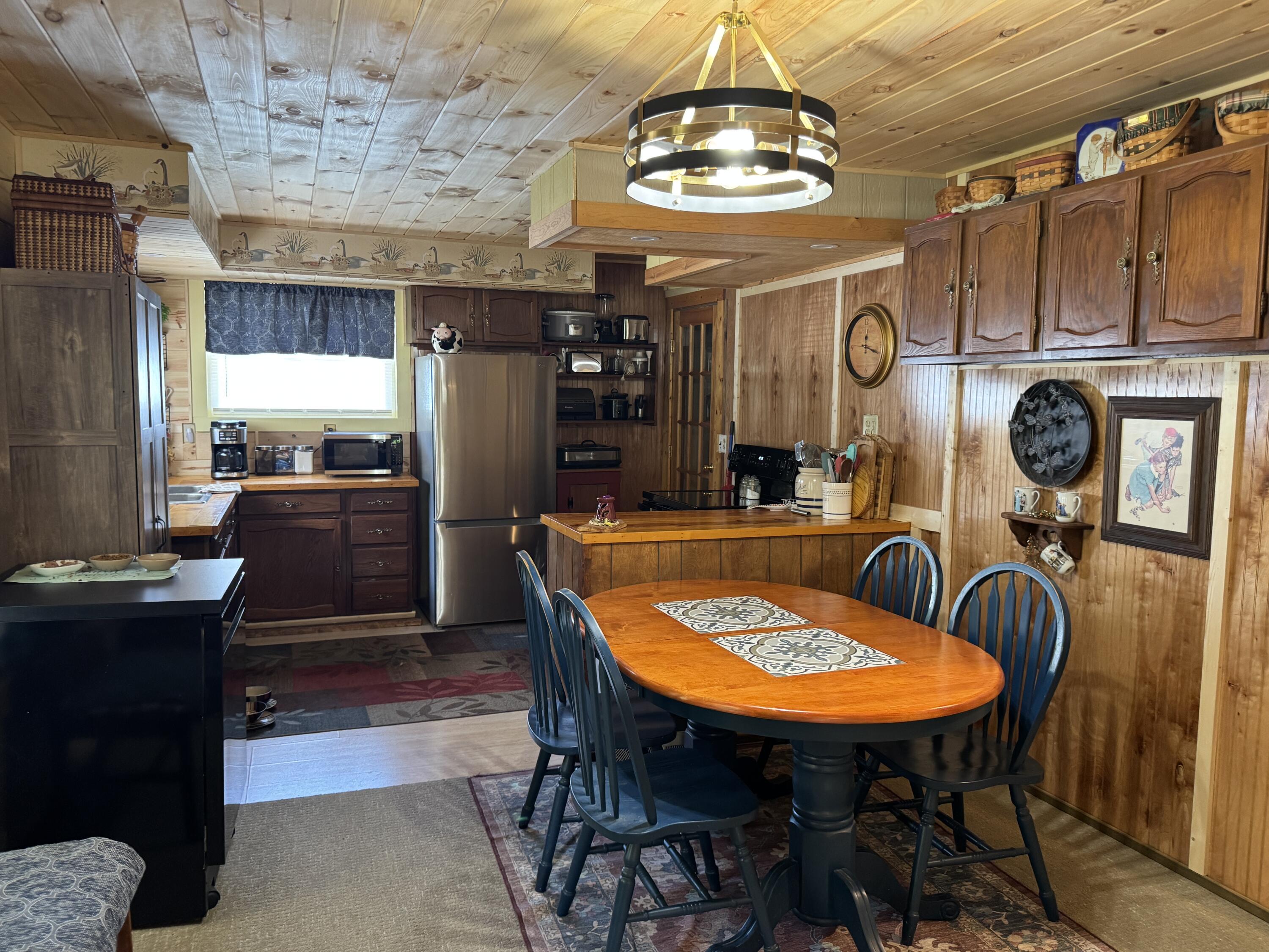 1952 West 16 Road Mesick, MI 49668 - Photo 10 of 49 IMG_5062