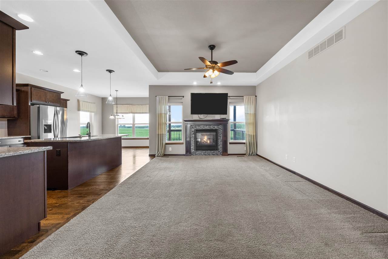 3025 Ridgeview Drive Ely, IA 52227 - Photo 3 of 46 Gallery Image 3