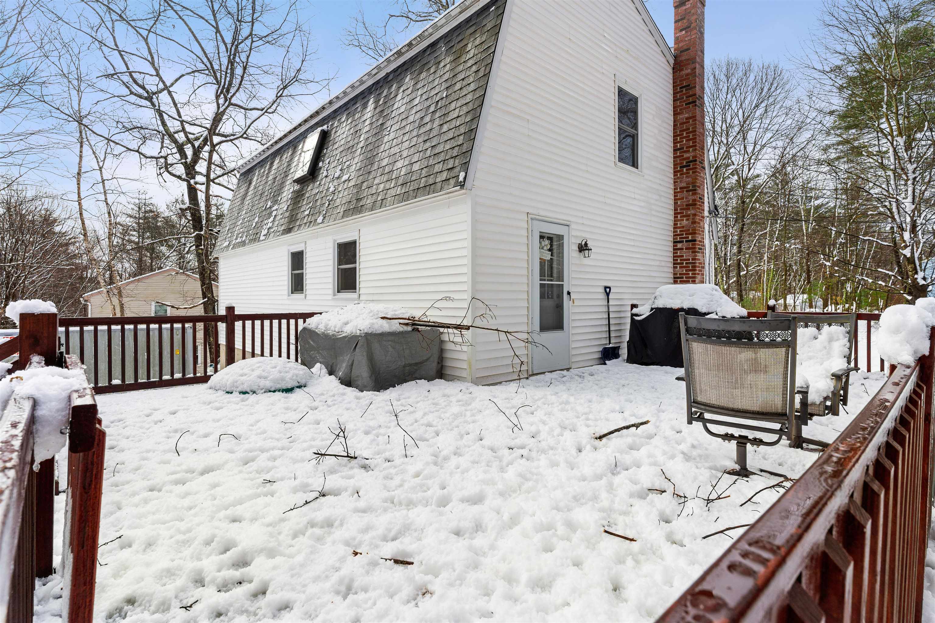 24 Shelly Drive Derry, NH 03038 - Photo 28 of 38