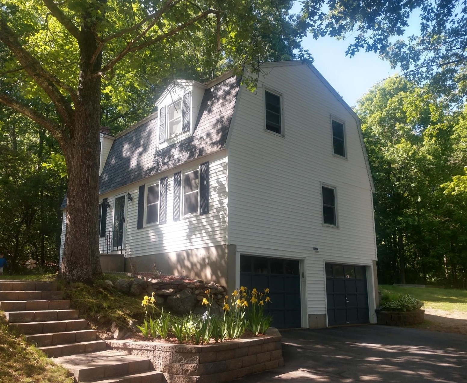 24 Shelly Drive Derry, NH 03038 - Photo 31 of 38