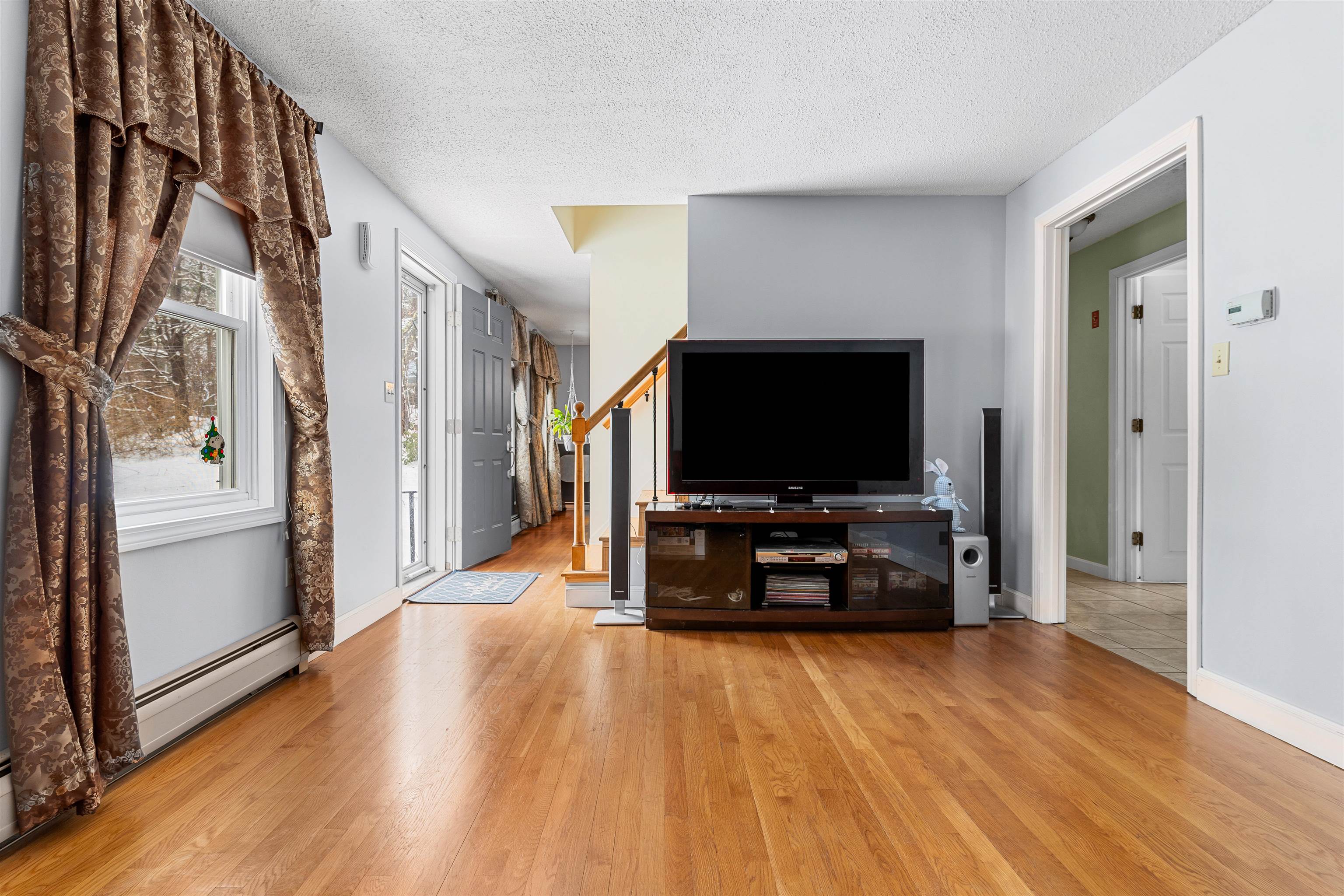 24 Shelly Drive Derry, NH 03038 - Photo 35 of 38