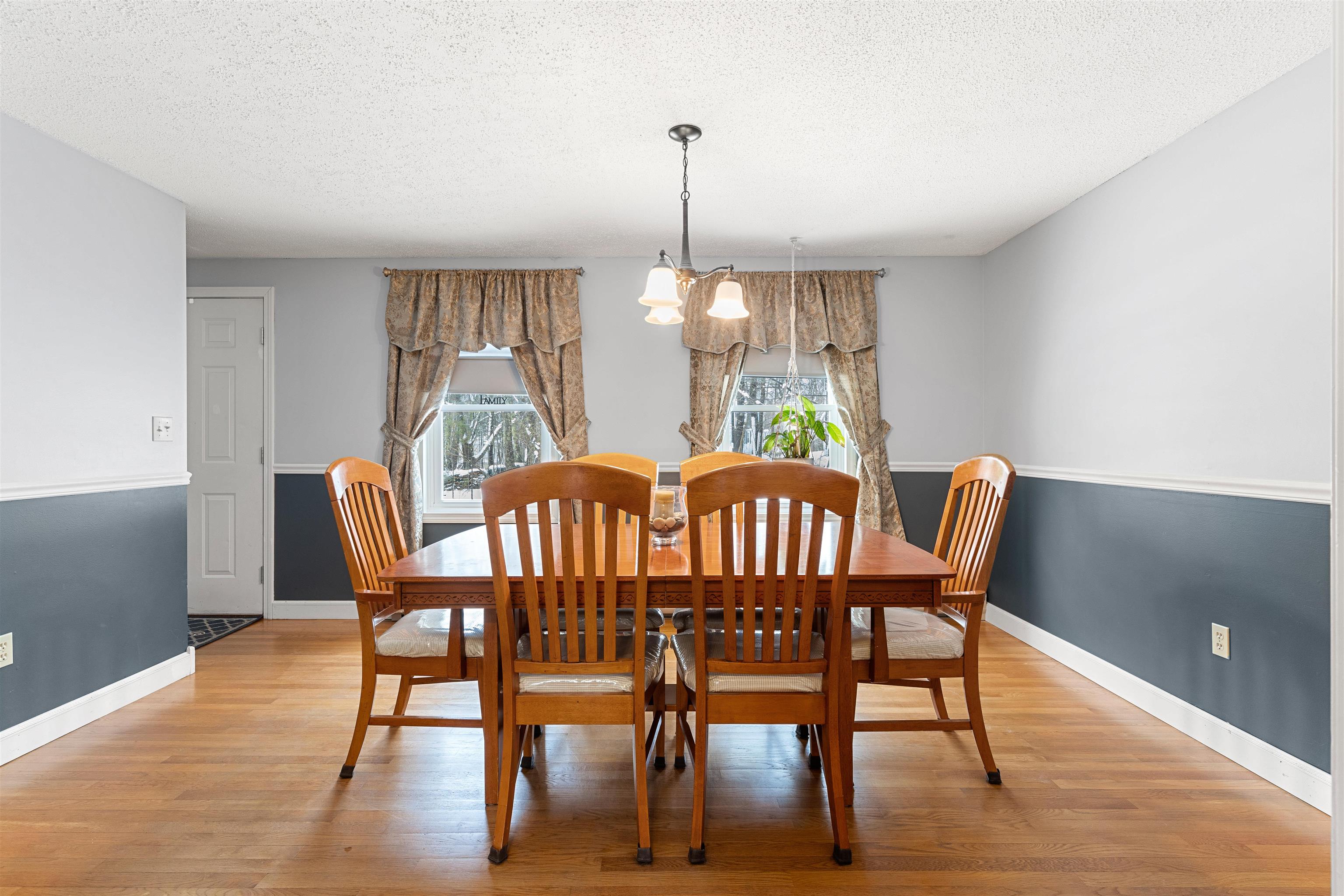 24 Shelly Drive Derry, NH 03038 - Photo 6 of 38