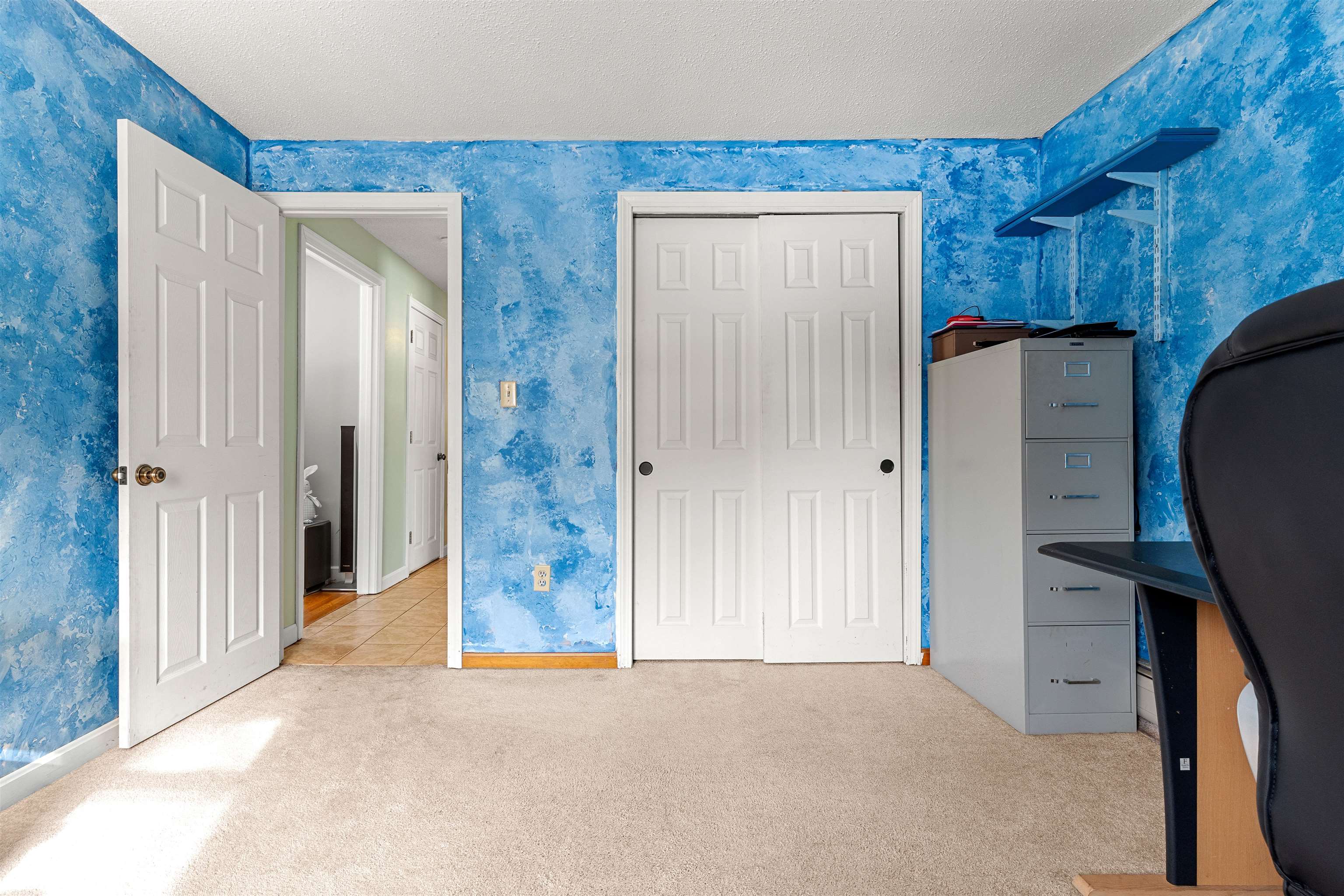 24 Shelly Drive Derry, NH 03038 - Photo 9 of 38