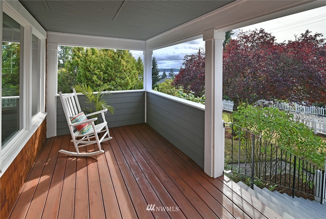 1316 Perry Avenue Bremerton, WA 98310 - Photo 5 of 25 Gallery Image 5