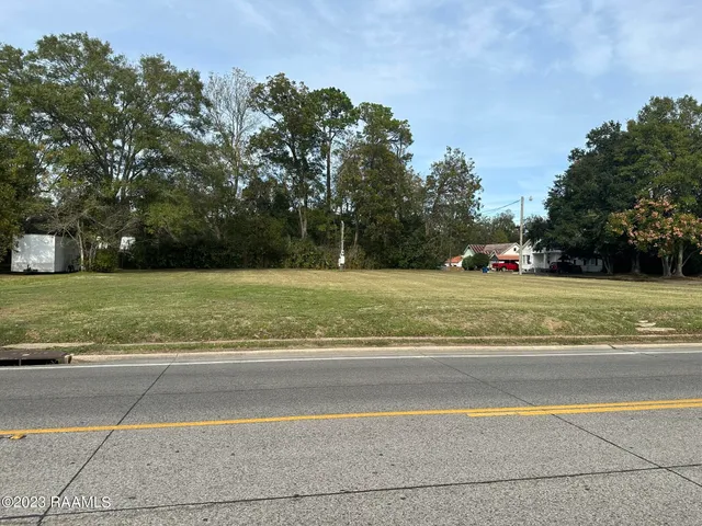 $45,000 | 707 Corner Of Charity N Bailey Abbeville La, Abbeville, LA 70510