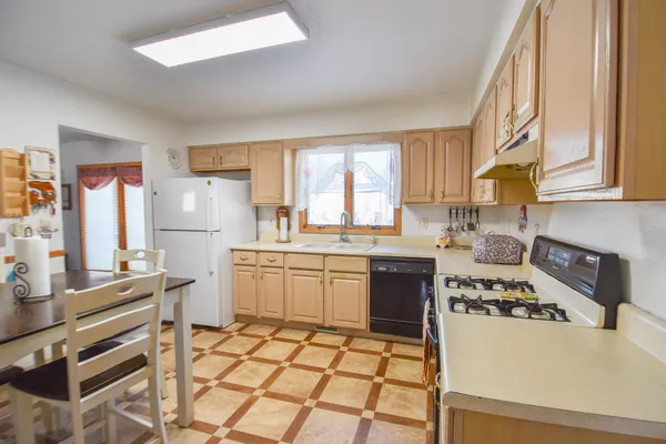 $230,000 | 316 South Main Street, Montgomery, MI 49255