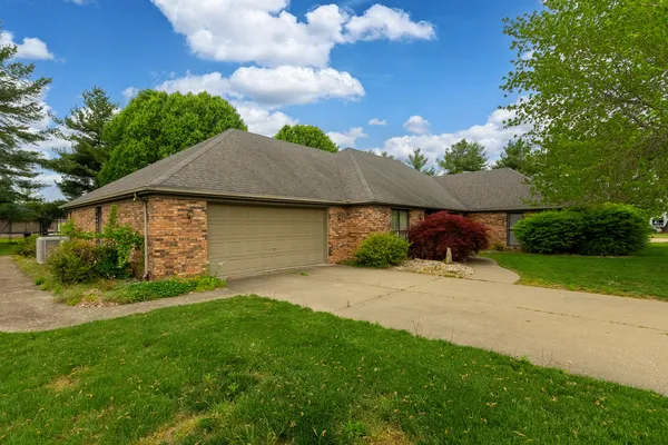 $350,000 | 1602 South Eugene Lane, Marion, IL 62959