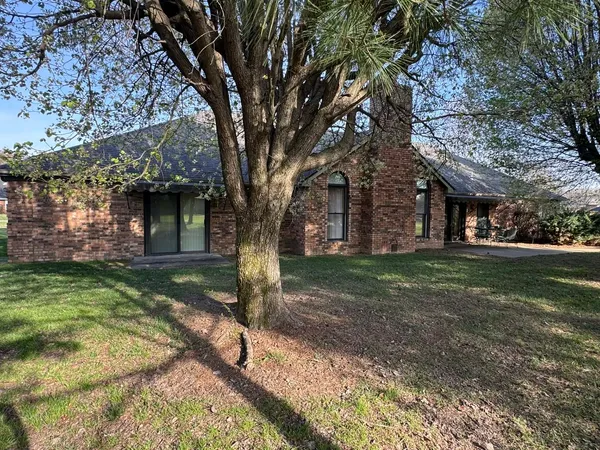 $350,000 | 1602 South Eugene Lane, Marion, IL 62959