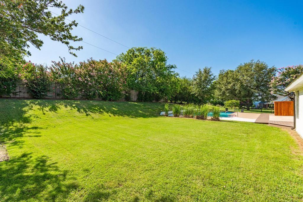 4501 Ridgeway Road Fort Worth, TX 76126 - Photo 34 of 39 a view of an outdoor space and swimming pool