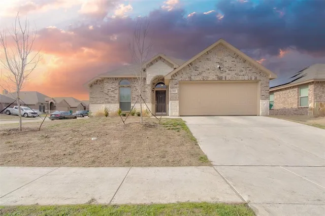 $2,150 | 531 Sydney Street, Wilmer, TX 75172