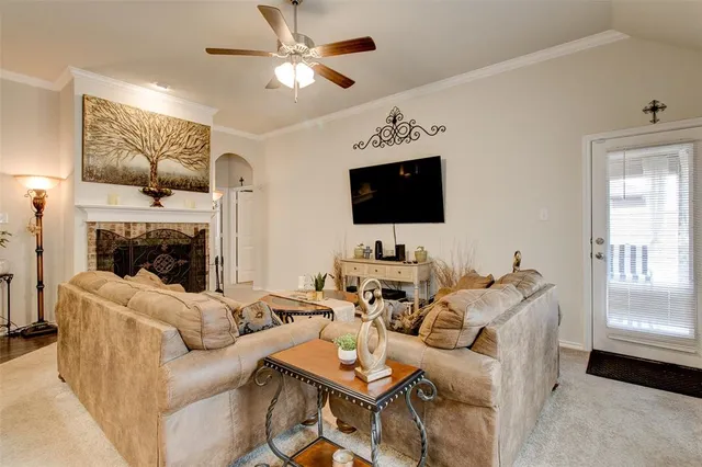 $2,150 | 531 Sydney Street, Wilmer, TX 75172