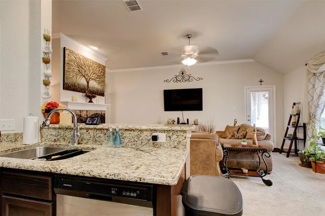 $2,150 | 531 Sydney Street, Wilmer, TX 75172