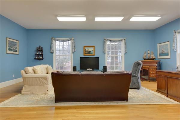 121 Mattison Drive Concord, MA 01742 - Photo 17 of 26