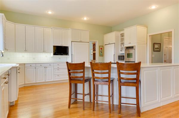 121 Mattison Drive Concord, MA 01742 - Photo 8 of 26