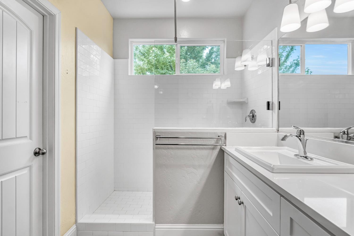 6239 East Fedora Avenue Fresno, CA 93727 - Photo 28 of 33