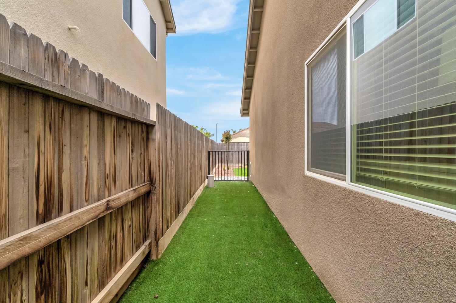 6239 East Fedora Avenue Fresno, CA 93727 - Photo 33 of 33