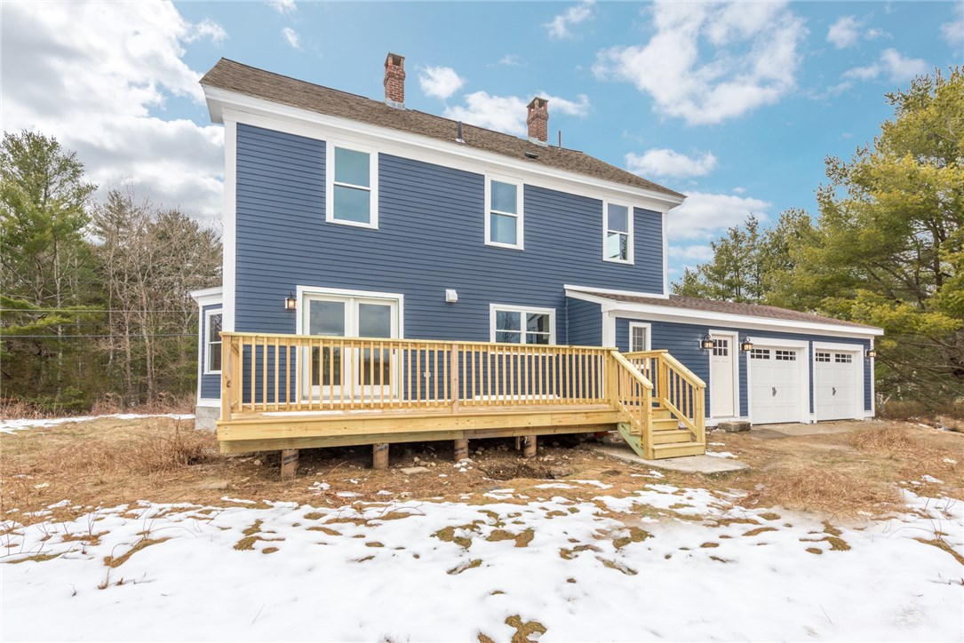 625 Round Top Road Burrillville, RI 02830 - Photo 4 of 26