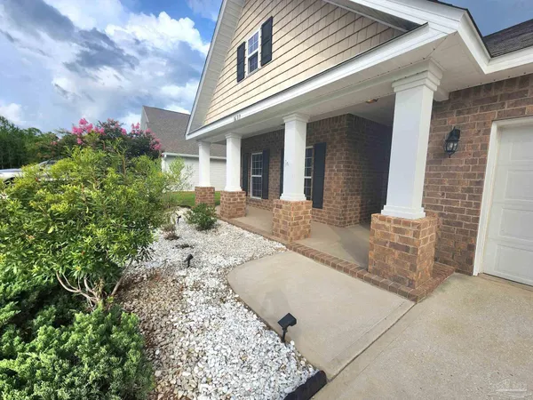 $2,150 | 8609 Bucklebury Drive, Pensacola, FL 32507