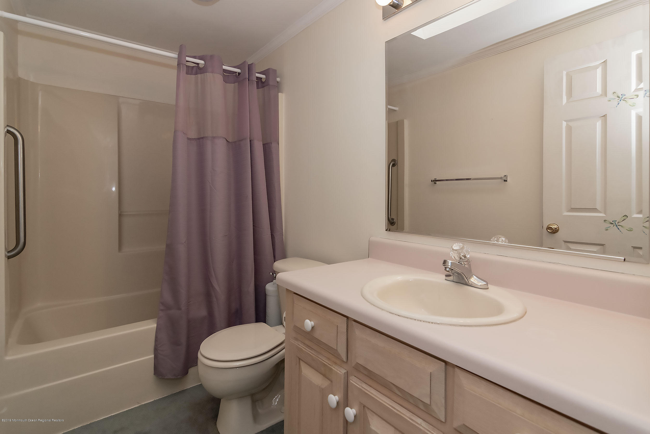 922 Oak Ridge Terrace Whiting, NJ 08759 - Photo 19 of 33 Guest Bath1