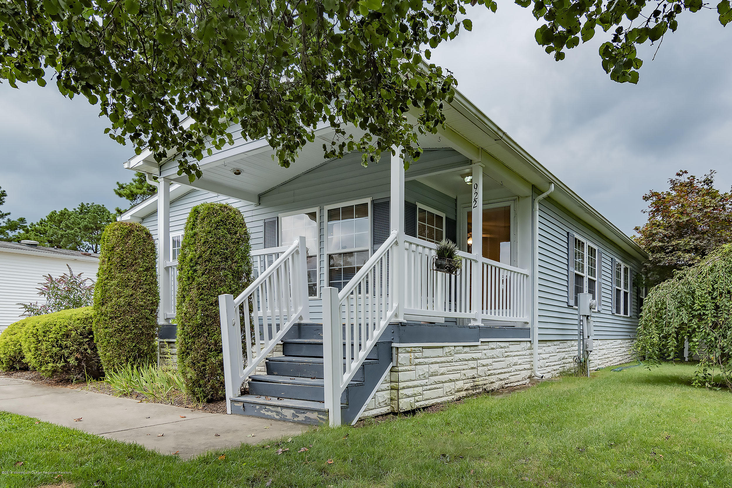 922 Oak Ridge Terrace Whiting, NJ 08759 - Photo 2 of 33 Front Right1