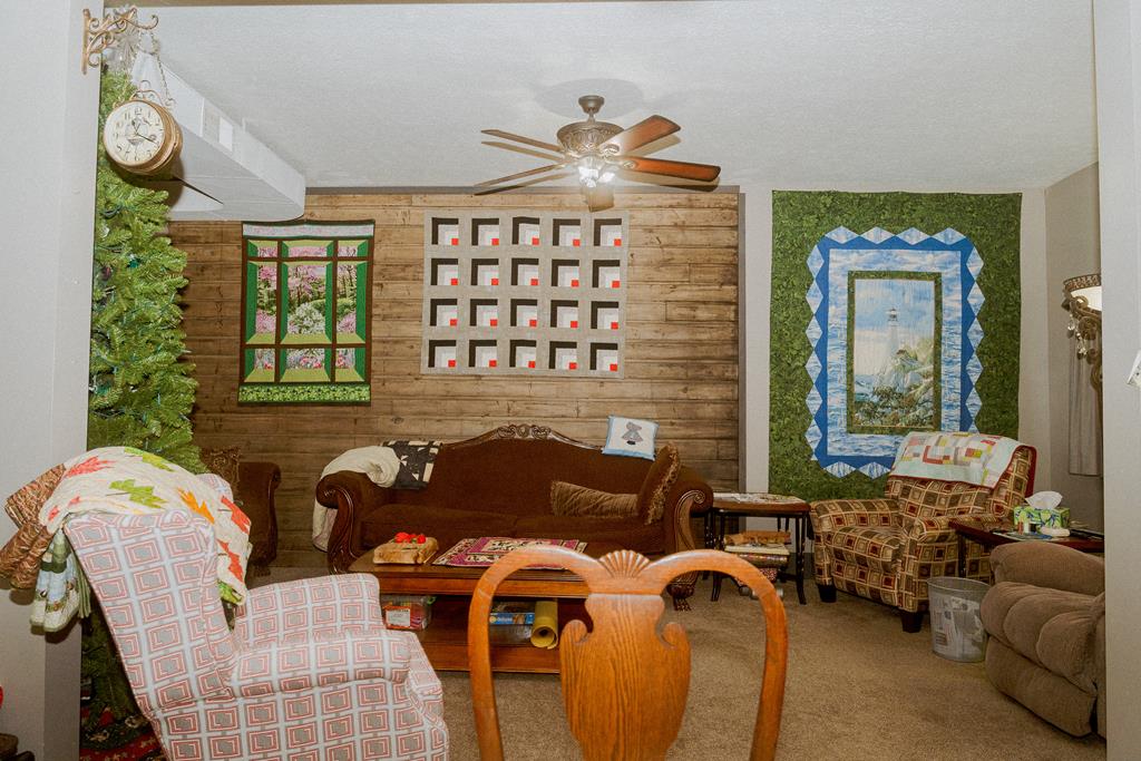 607 Main Street Emlenton, PA 16373 - Photo 15 of 62