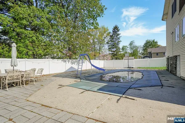 $8,500 | 405 Burnet Place, Paramus, NJ 07652