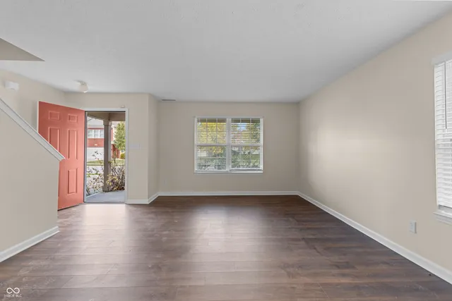 $284,999 | 6365 West Oxford Lane, McCordsville, IN 46055