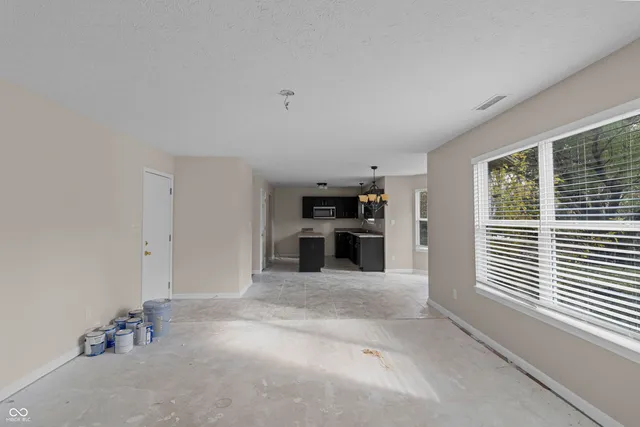 $284,999 | 6365 West Oxford Lane, McCordsville, IN 46055