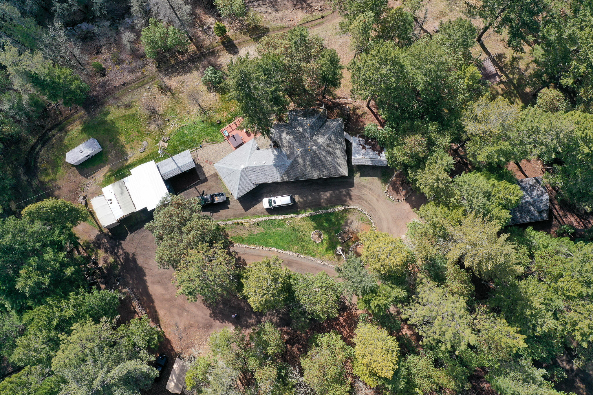2675 Long Branch Road Eagle Point, OR 97524 - Photo 25 of 37 DJI_0965
