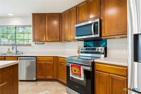 $300,000 | 305 Harvest Meadow Drive, Temple, TX 76502