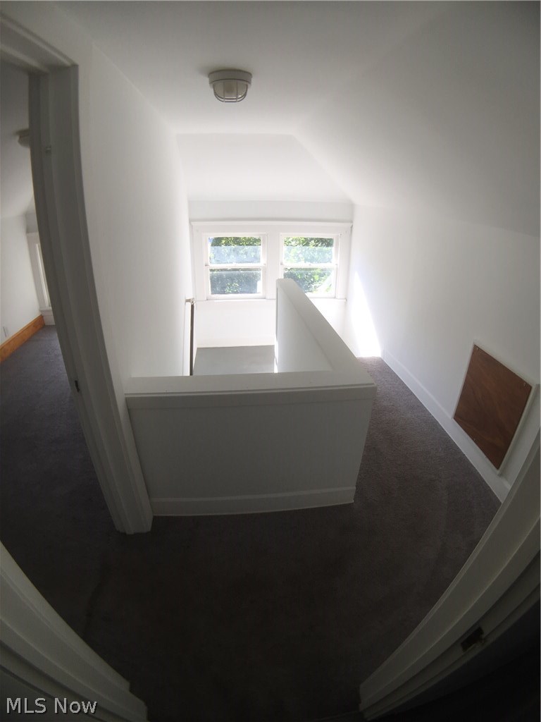 3065 East Overlook Road Cleveland, OH 44118 - Photo 13 of 24