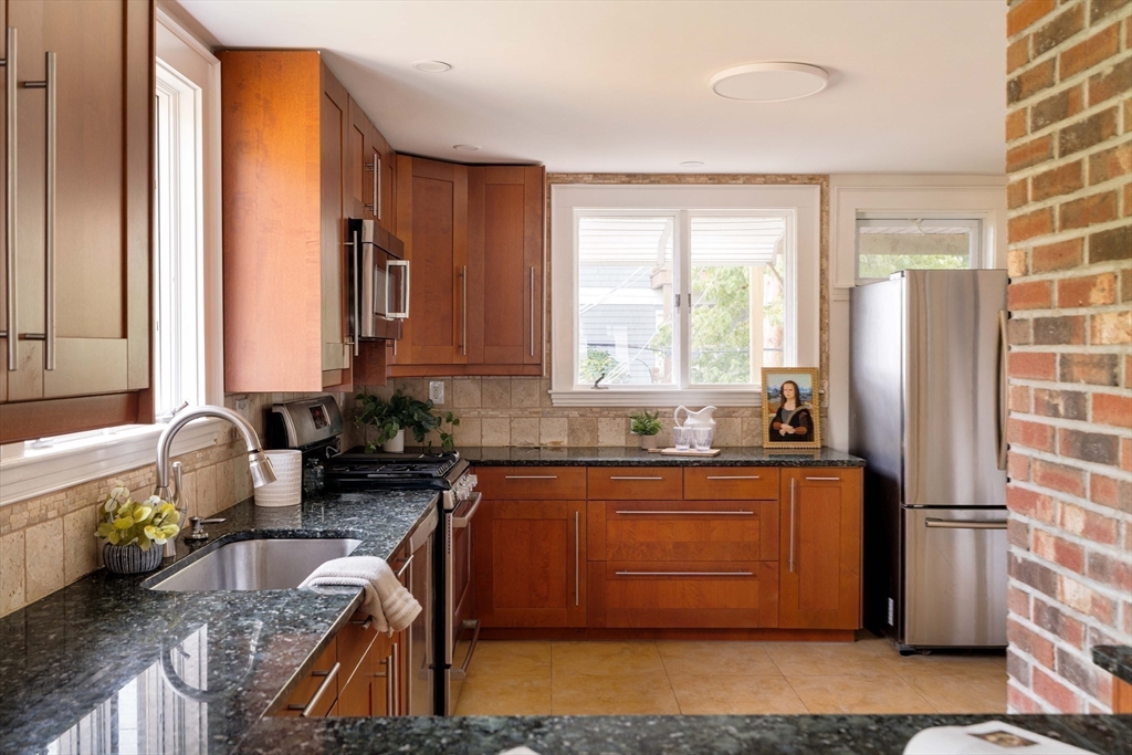 22 Ossipee Road, Unit 2 Somerville, MA 02144 - Photo 10 of 29