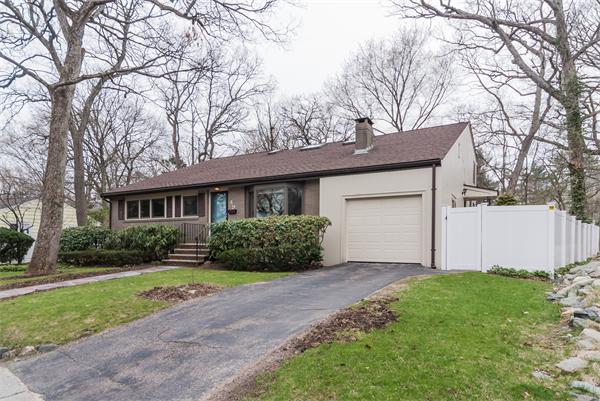 49 Botsford Road Newton, MA 02467 - Photo 2 of 27