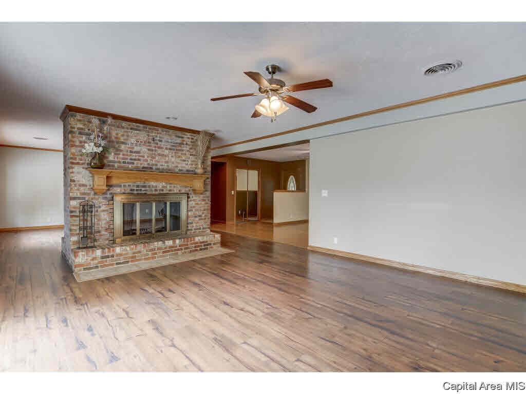 7880 Gooseberry Lane Springfield, IL 62707 - Photo 15 of 34 Gallery Image 15
