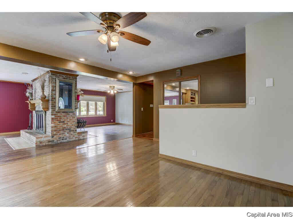 7880 Gooseberry Lane Springfield, IL 62707 - Photo 21 of 34 Gallery Image 21