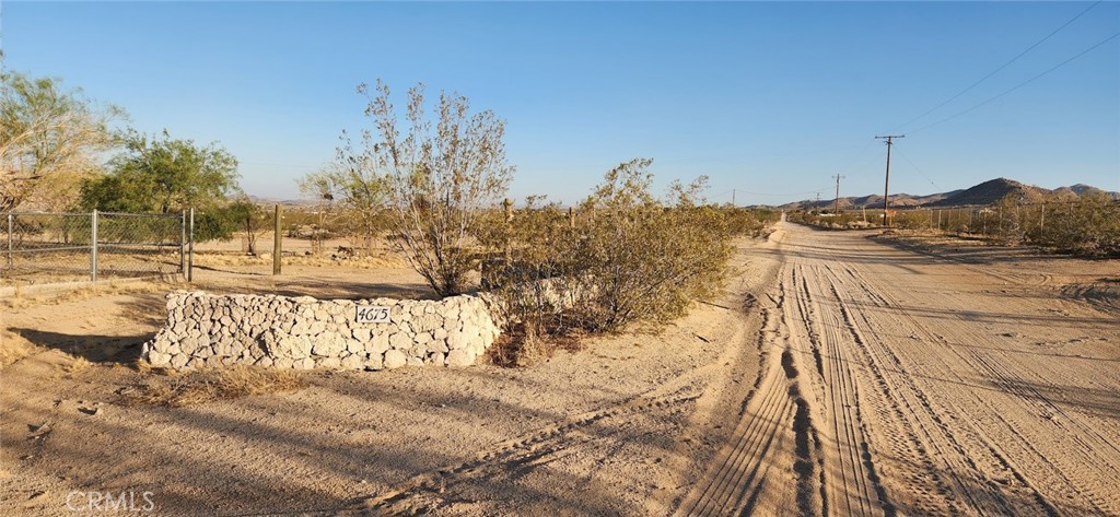 4675 Kickapoo Trail Landers, CA 92285 - Photo 5 of 14 a view of ocean