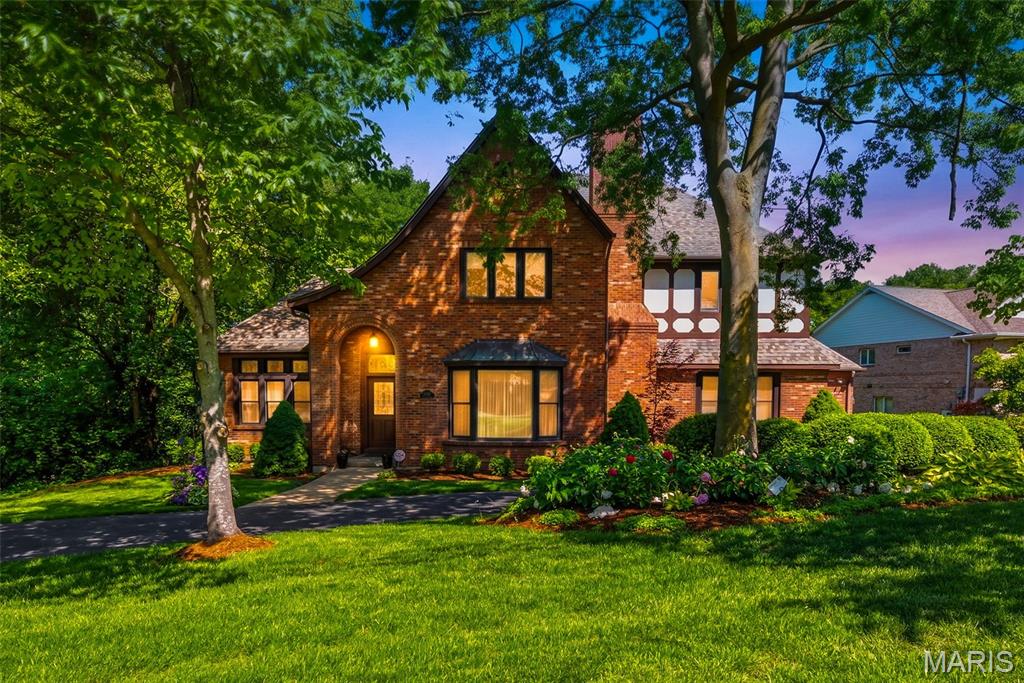 12461 West Watson Road St. Louis, MO 63127 - Photo 1 of 66 Gallery Image 1