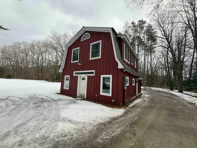 $1,600 | 118 Highway 30, Unit 1, Newfane, VT 05345